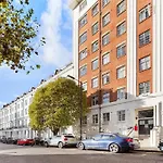 Central London Luxury, Relaxing Apartment! 2 Mins From Paddington Station!