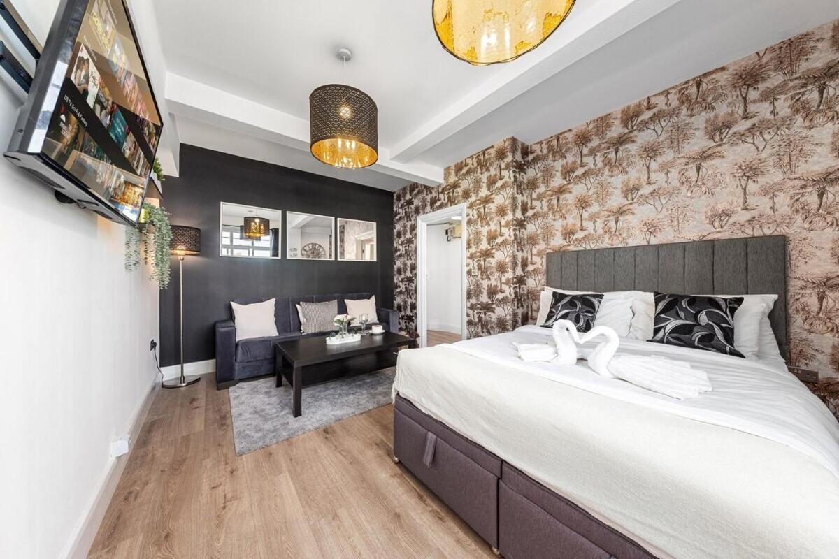 Luxury, Relaxing Apartment! 2 Mins From Paddington Station!